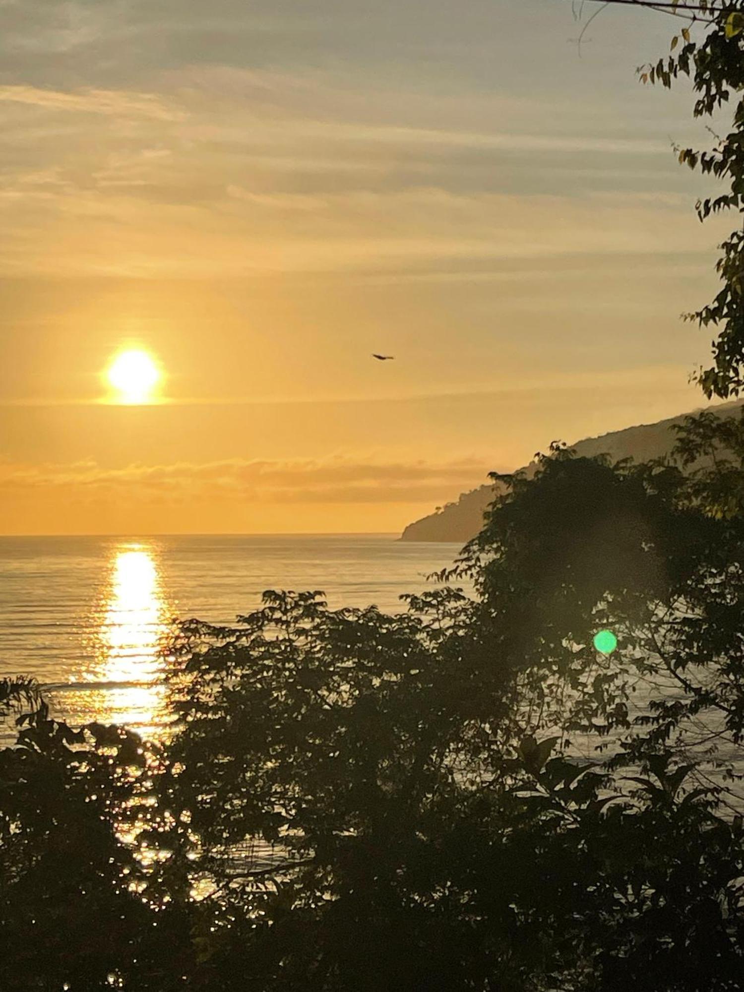 Ubatuba Wild Surf Hostel Exterior photo